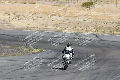 media/Apr-20-2025-AHRMA (Sun) [[393a79c373]]/Race/Group 10/Turn 4b/